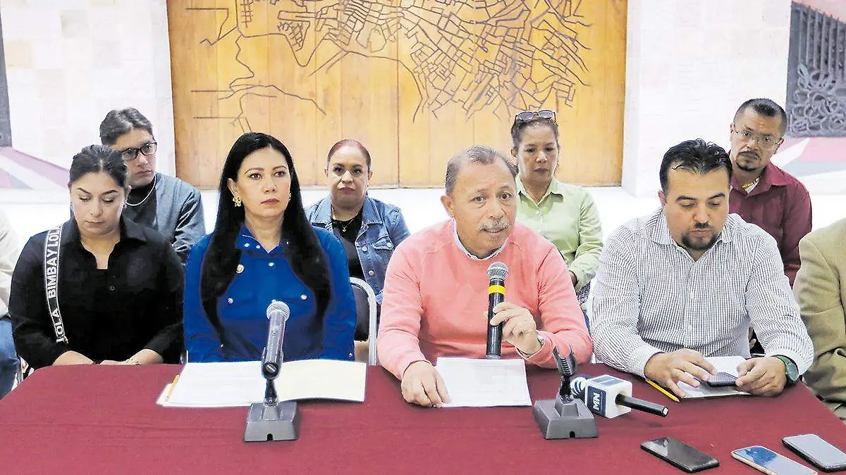 Conferencia de prensa banda sinfónica